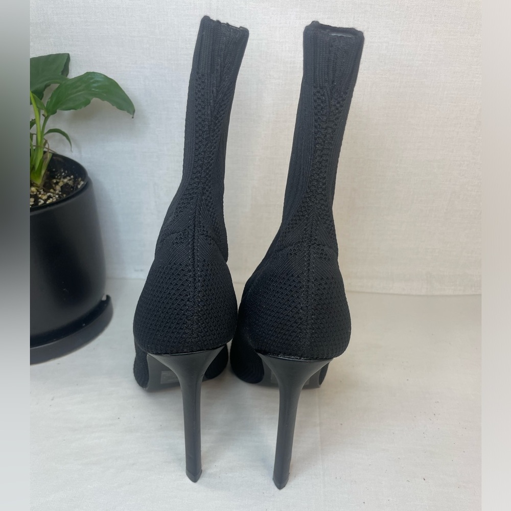 Steve Madden Discreet Boot in Black, Size 7M - Picture 11 of 14